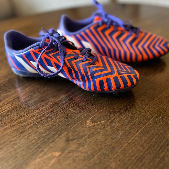 Adidas Cleats Youth size 5 - Picture 3 of 8